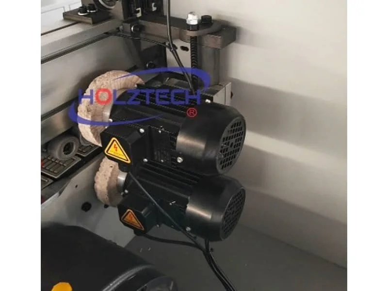 Buffing.  A polishing unit with two-layer cloth circles gives shine to the treated surface，cleans from dirt. 