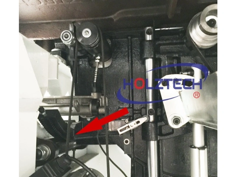 Special tilting mechanism with gear and rack