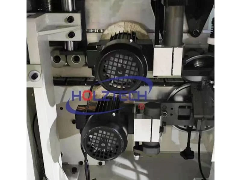 Buffing.  A polishing unit with two-layer cloth circles gives shine to the treated surface，cleans from dirt. 