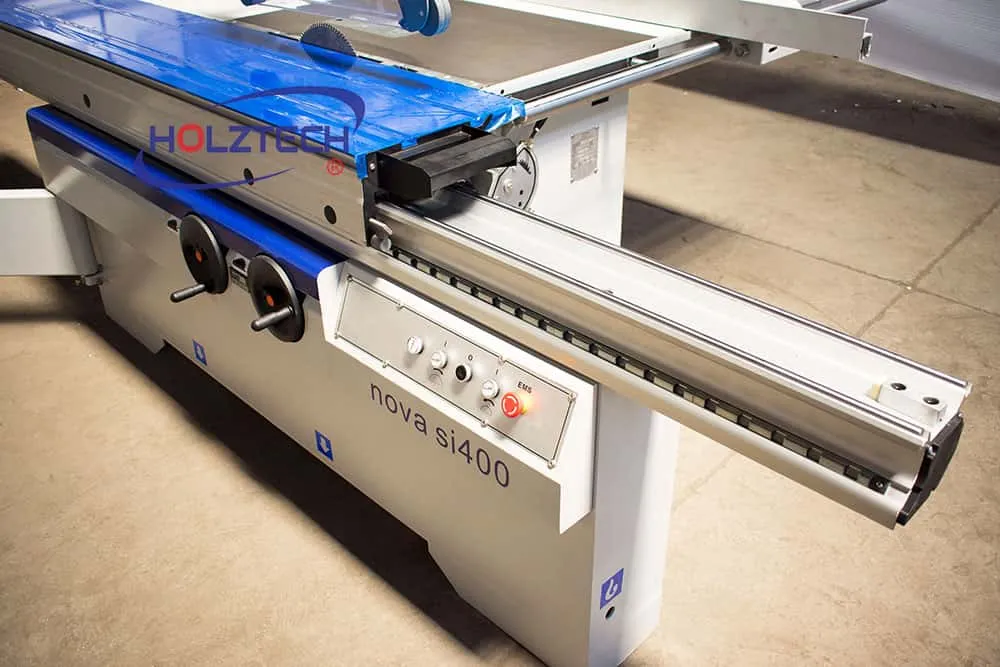 Standard table size is 3200*388mm strong aluminium，which can stop at any position during cutting. 