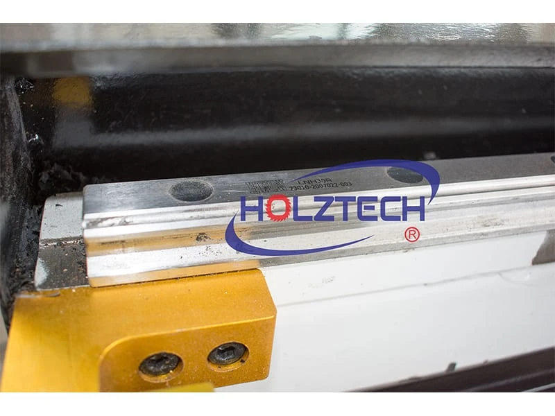 HIWIN guide rail with high precision.