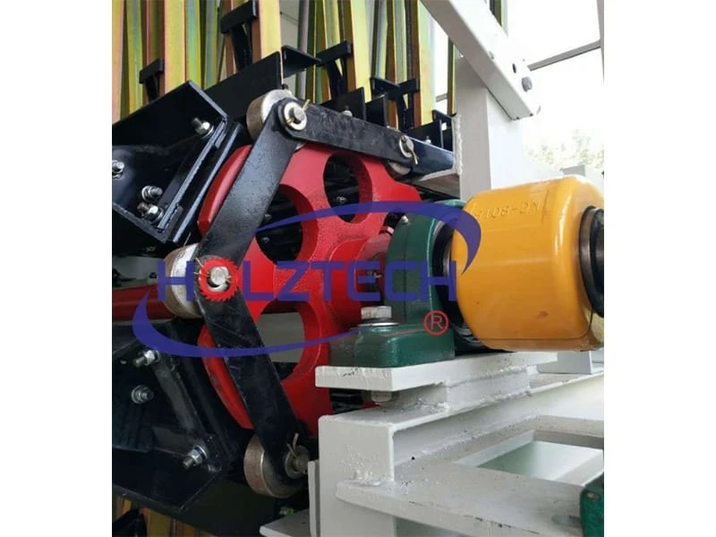 Thickened steel chain to keep rotating smoothly.