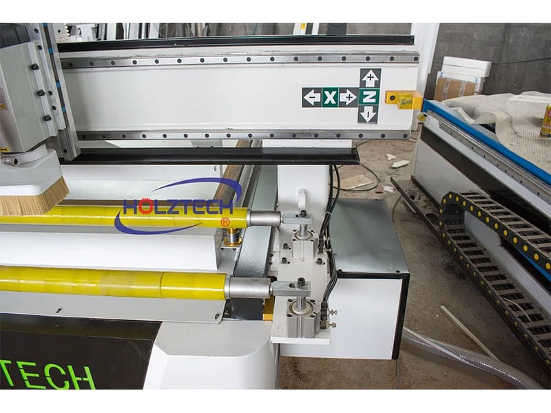Auxiliary press rolls to help hold the board during working.