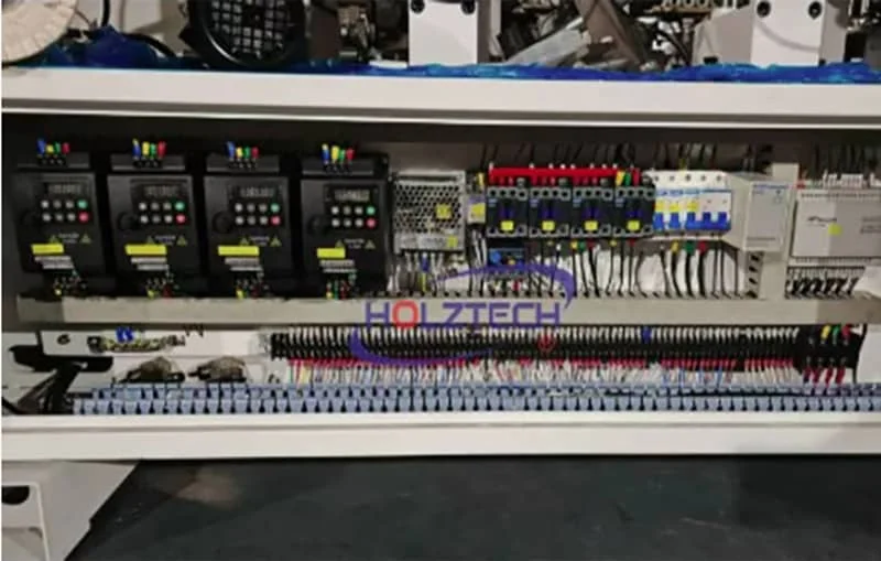 Automatic edge banding machine