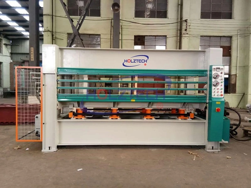 Holztech Hot Press: Robust Channel Steel Frame Construction