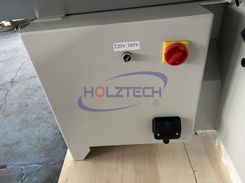 HT400nova Sliding Table Saw Revolutionizes Precision Cutting with Italian Design and Robust Construction