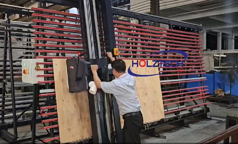 The Rise of Vertical Panel Saw Leads the Efficient Upgrade of the Woodworking Industry